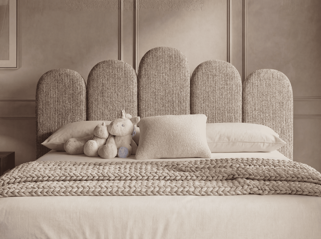 The Lola Bed