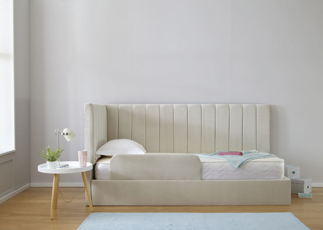 Penelope + Barrier Bed