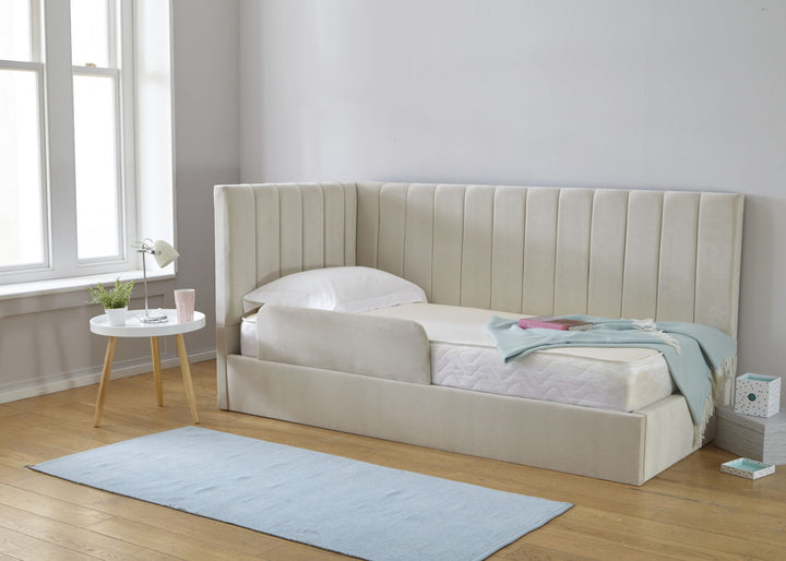 Penelope + Barrier Bed